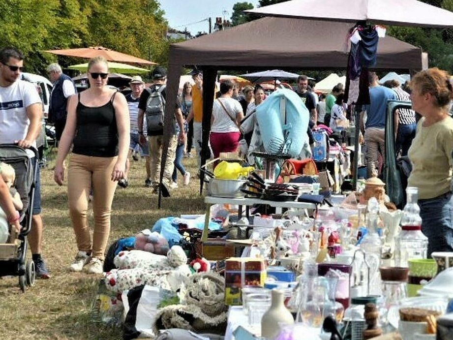 Marché aux puces à Lens : guide pratique pour les chineurs du weekend