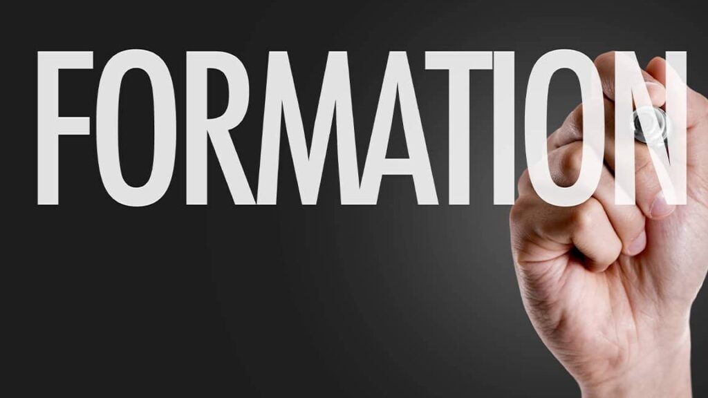 Formation continue ou initiale : comprendre les enjeux pour votre carrière