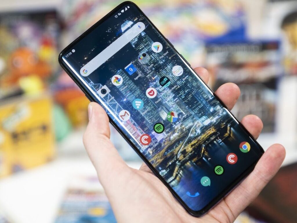 OnePlus 7T dévoilé : quelles innovations par rapport à la génération précédente ?