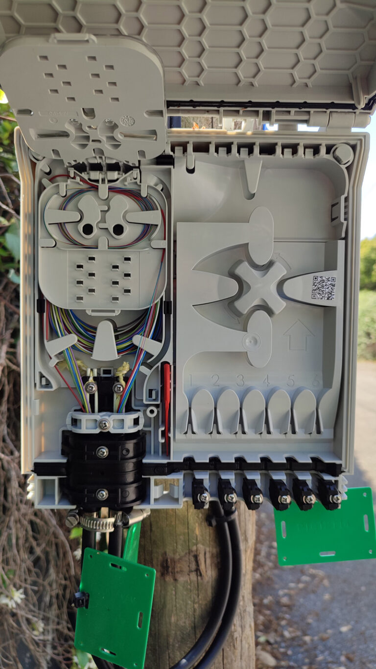 Branchement d'une Livebox 5 Orange avec connectique fibre optique