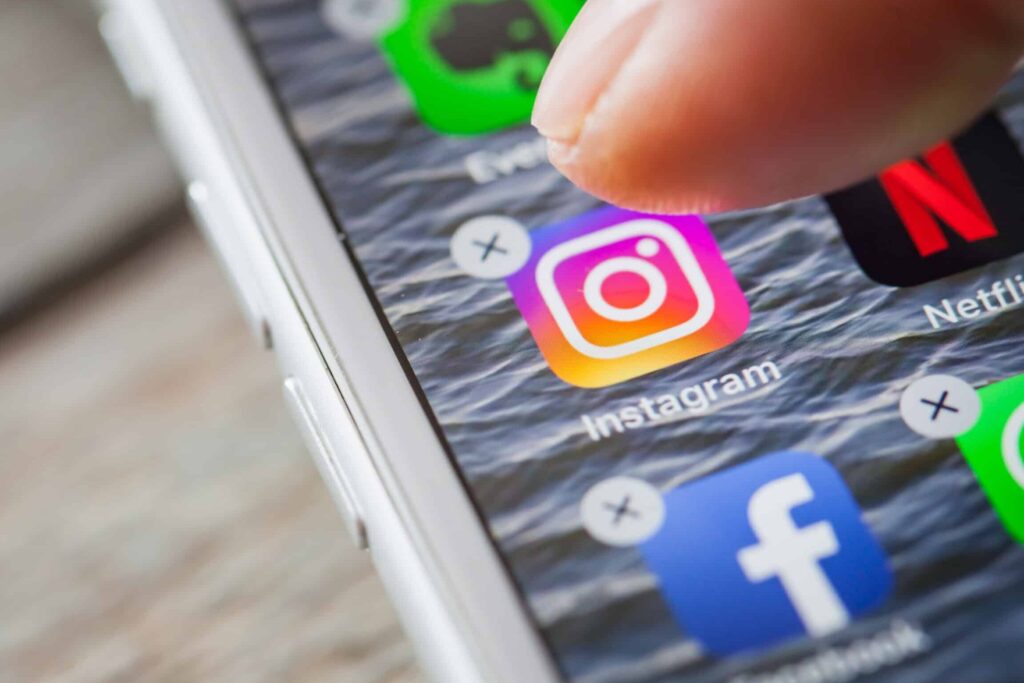 Comment répondre à un message spécifique sur Instagram depuis un iPhone ?