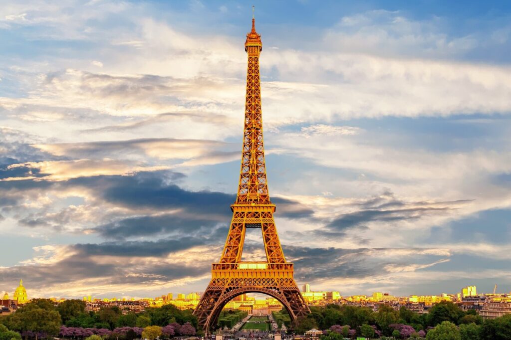 lcl visa infinite : découvrez les privilèges exclusifs de la carte haut de gamme